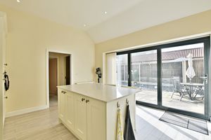 Photo 11- click for photo gallery